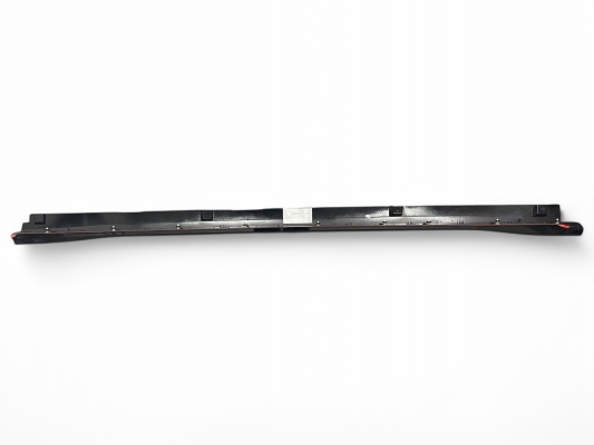 Порог боковой под дверьми черный глянцевый  R crozz Pro  VW  ID 4 - 1